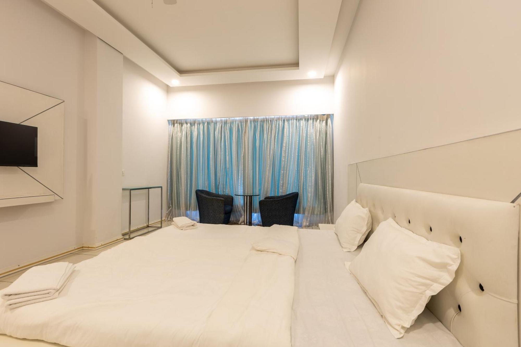 The Grand Monarch Hotel, อุจเจน ภายนอก รูปภาพ